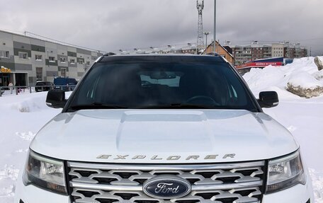 Ford Explorer VI, 2018 год, 2 900 000 рублей, 2 фотография