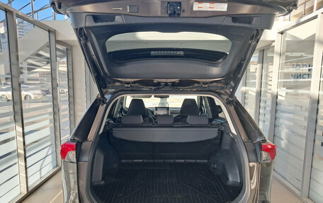 Toyota RAV4, 2021 год, 3 160 000 рублей, 12 фотография