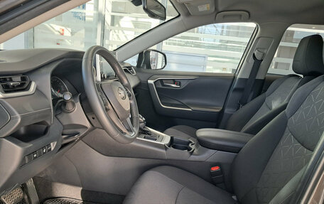 Toyota RAV4, 2021 год, 3 160 000 рублей, 20 фотография