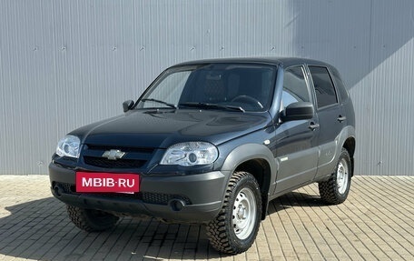 Chevrolet Niva I рестайлинг, 2015 год, 675 000 рублей, 4 фотография