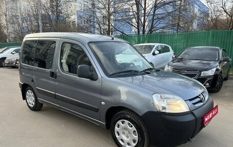 Peugeot Partner II рестайлинг 2, 2011 год, 595 000 рублей, 1 фотография