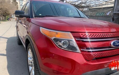 Ford Explorer VI, 2013 год, 1 250 000 рублей, 1 фотография