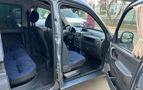 Peugeot Partner II рестайлинг 2, 2011 год, 595 000 рублей, 17 фотография