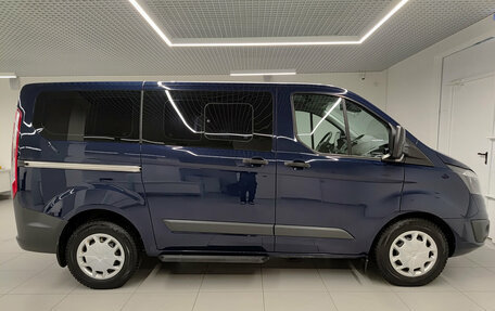 Ford Tourneo Custom I рестайлинг, 2017 год, 2 537 000 рублей, 8 фотография