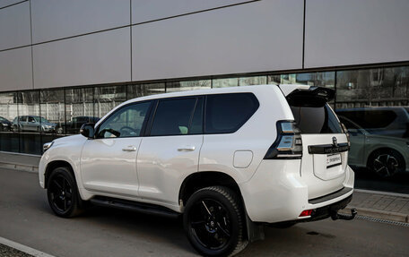 Toyota Land Cruiser Prado 150 рестайлинг 2, 2014 год, 3 799 000 рублей, 6 фотография