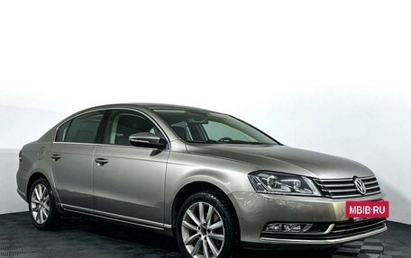 Volkswagen Passat B7, 2012 год, 1 075 000 рублей, 3 фотография