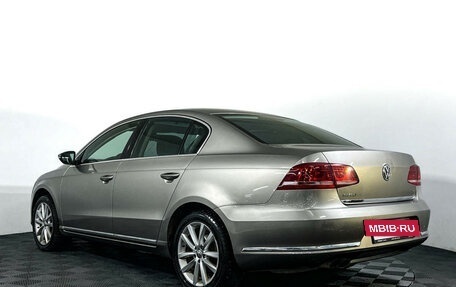 Volkswagen Passat B7, 2012 год, 1 075 000 рублей, 7 фотография