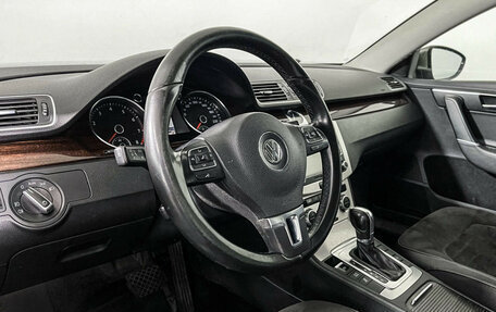 Volkswagen Passat B7, 2012 год, 1 075 000 рублей, 13 фотография