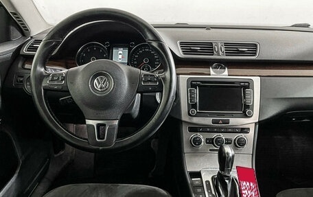 Volkswagen Passat B7, 2012 год, 1 075 000 рублей, 12 фотография