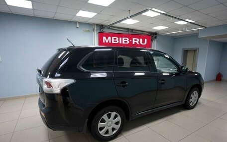 Mitsubishi Outlander III рестайлинг 3, 2012 год, 1 689 000 рублей, 3 фотография