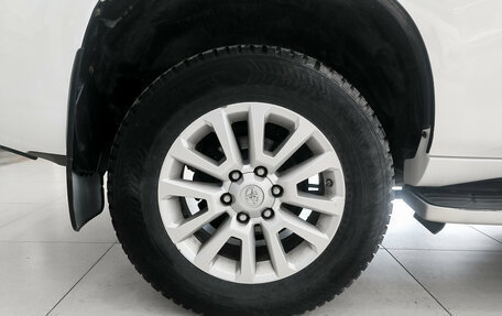 Toyota Land Cruiser Prado 150 рестайлинг 2, 2014 год, 3 450 000 рублей, 22 фотография