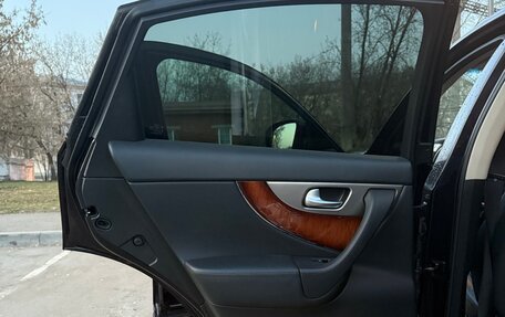 Infiniti QX70, 2014 год, 2 890 000 рублей, 12 фотография