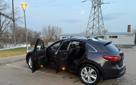 Infiniti QX70, 2014 год, 2 890 000 рублей, 13 фотография