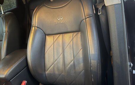 Infiniti QX70, 2014 год, 2 890 000 рублей, 23 фотография