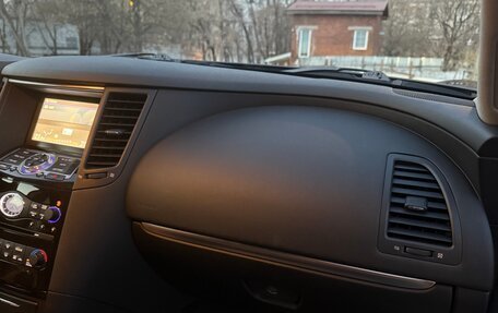 Infiniti QX70, 2014 год, 2 890 000 рублей, 27 фотография