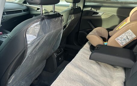 Audi A4, 2018 год, 2 650 000 рублей, 6 фотография