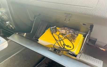 Hummer H3, 2008 год, 1 950 000 рублей, 8 фотография