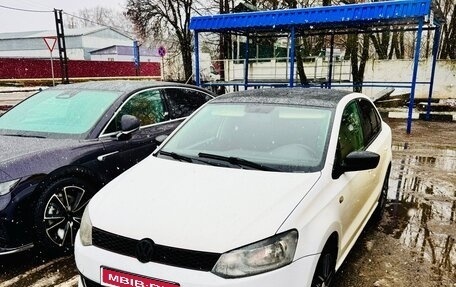 Volkswagen Polo VI (EU Market), 2012 год, 550 000 рублей, 1 фотография