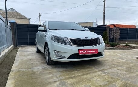 KIA Rio III рестайлинг, 2012 год, 690 000 рублей, 1 фотография