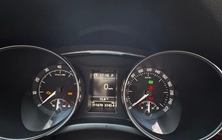 Skoda Superb III рестайлинг, 2010 год, 900 000 рублей, 17 фотография