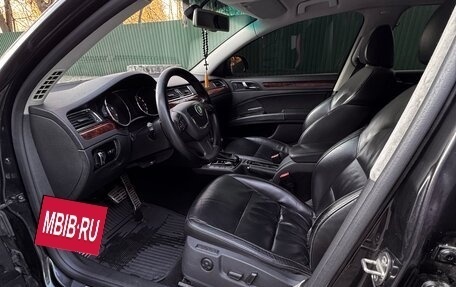 Skoda Superb III рестайлинг, 2010 год, 900 000 рублей, 16 фотография