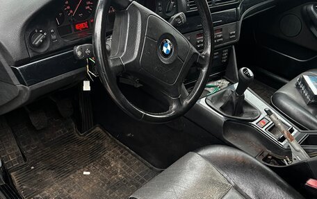 BMW 5 серия, 1996 год, 335 000 рублей, 9 фотография