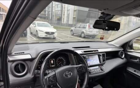 Toyota RAV4, 2017 год, 2 100 000 рублей, 5 фотография