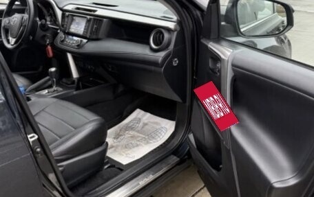 Toyota RAV4, 2017 год, 2 100 000 рублей, 6 фотография