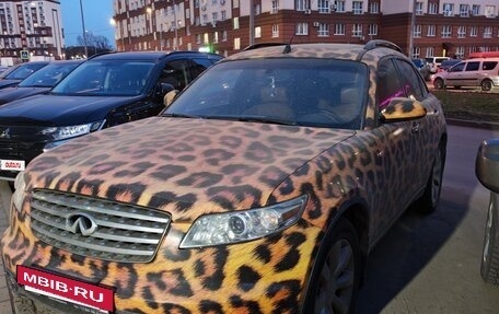 Infiniti FX I, 2003 год, 660 000 рублей, 6 фотография