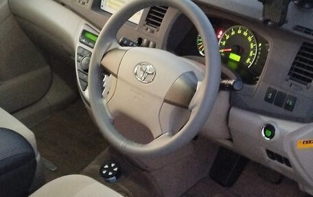 Toyota ISis I, 2012 год, 1 575 000 рублей, 7 фотография