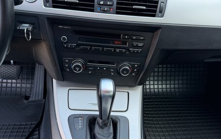 BMW 3 серия, 2011 год, 880 000 рублей, 15 фотография