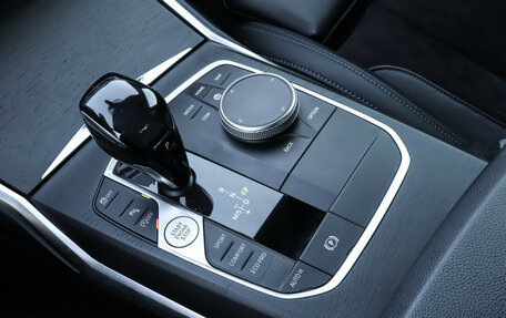 BMW 3 серия, 2021 год, 3 650 000 рублей, 15 фотография