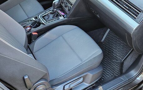 Volkswagen Passat B8 рестайлинг, 2016 год, 1 650 000 рублей, 10 фотография