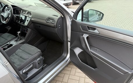 Volkswagen Tiguan II, 2021 год, 3 000 000 рублей, 28 фотография