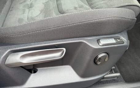 Volkswagen Tiguan II, 2021 год, 3 000 000 рублей, 29 фотография