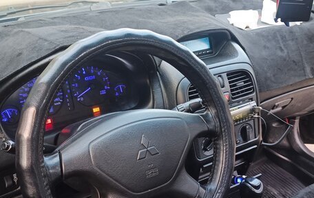 Mitsubishi Carisma I, 2001 год, 170 000 рублей, 8 фотография