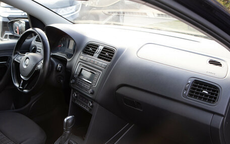 Volkswagen Polo VI (EU Market), 2017 год, 1 198 000 рублей, 7 фотография