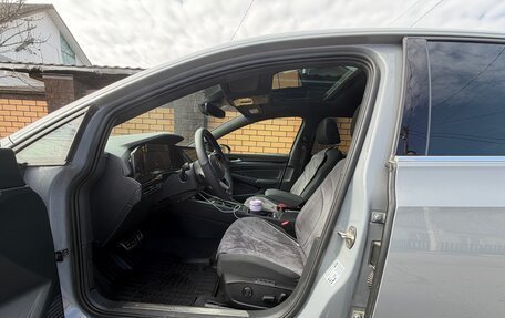 Volkswagen Golf VIII, 2021 год, 2 800 000 рублей, 9 фотография