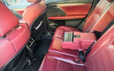 Lexus RX IV рестайлинг, 2017 год, 3 540 000 рублей, 9 фотография