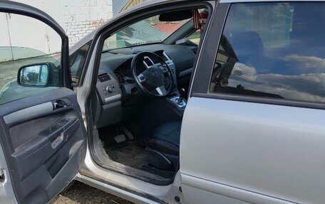 Opel Zafira B, 2012 год, 300 000 рублей, 3 фотография