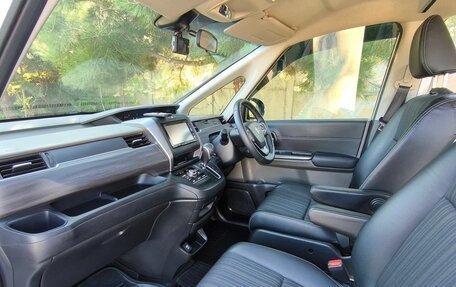 Honda Freed II, 2018 год, 1 620 000 рублей, 6 фотография