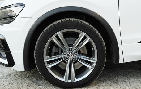 Volkswagen Tiguan II, 2019 год, 2 998 000 рублей, 8 фотография