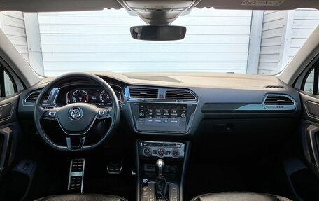 Volkswagen Tiguan II, 2019 год, 2 998 000 рублей, 14 фотография