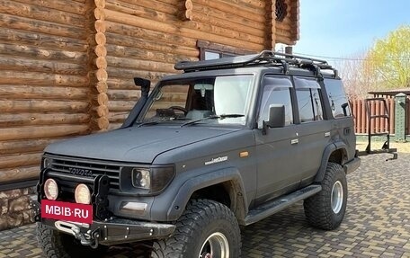 Toyota Land Cruiser 70, 1990 год, 1 900 000 рублей, 23 фотография