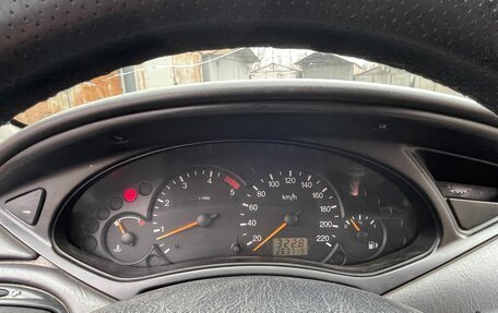 Ford Focus IV, 2001 год, 110 000 рублей, 12 фотография