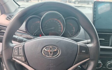 Toyota Yaris XP150 рестайлинг, 2022 год, 1 073 000 рублей, 22 фотография