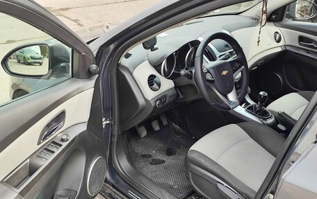 Chevrolet Cruze II, 2013 год, 650 000 рублей, 17 фотография