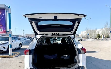 Toyota RAV4, 2023 год, 4 000 000 рублей, 8 фотография