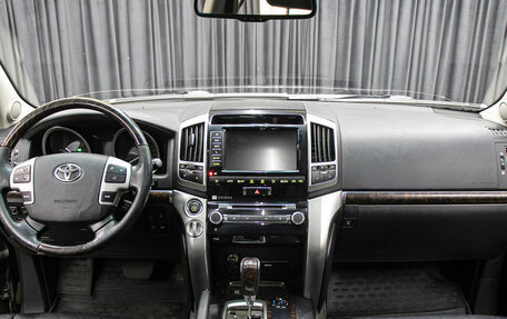 Toyota Land Cruiser 200, 2013 год, 2 998 000 рублей, 15 фотография