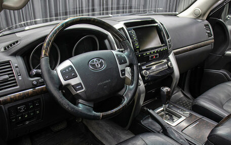 Toyota Land Cruiser 200, 2013 год, 2 998 000 рублей, 17 фотография